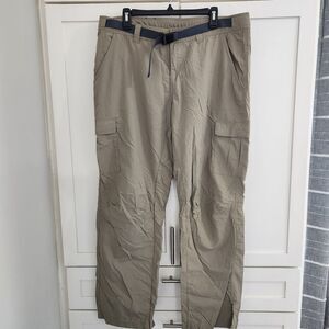 Columbia Mens Omni Shield Cargo Pants 38x32 Fishing Hiking Outdoors Lightweight